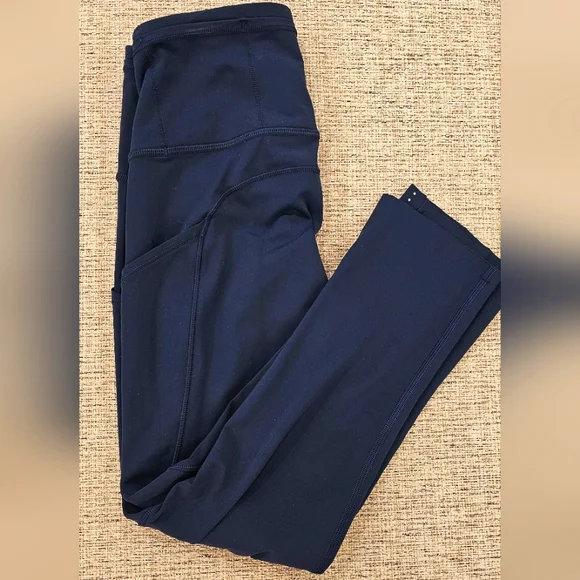 Lululemon fast and free size 2 - Picture 2 of 5